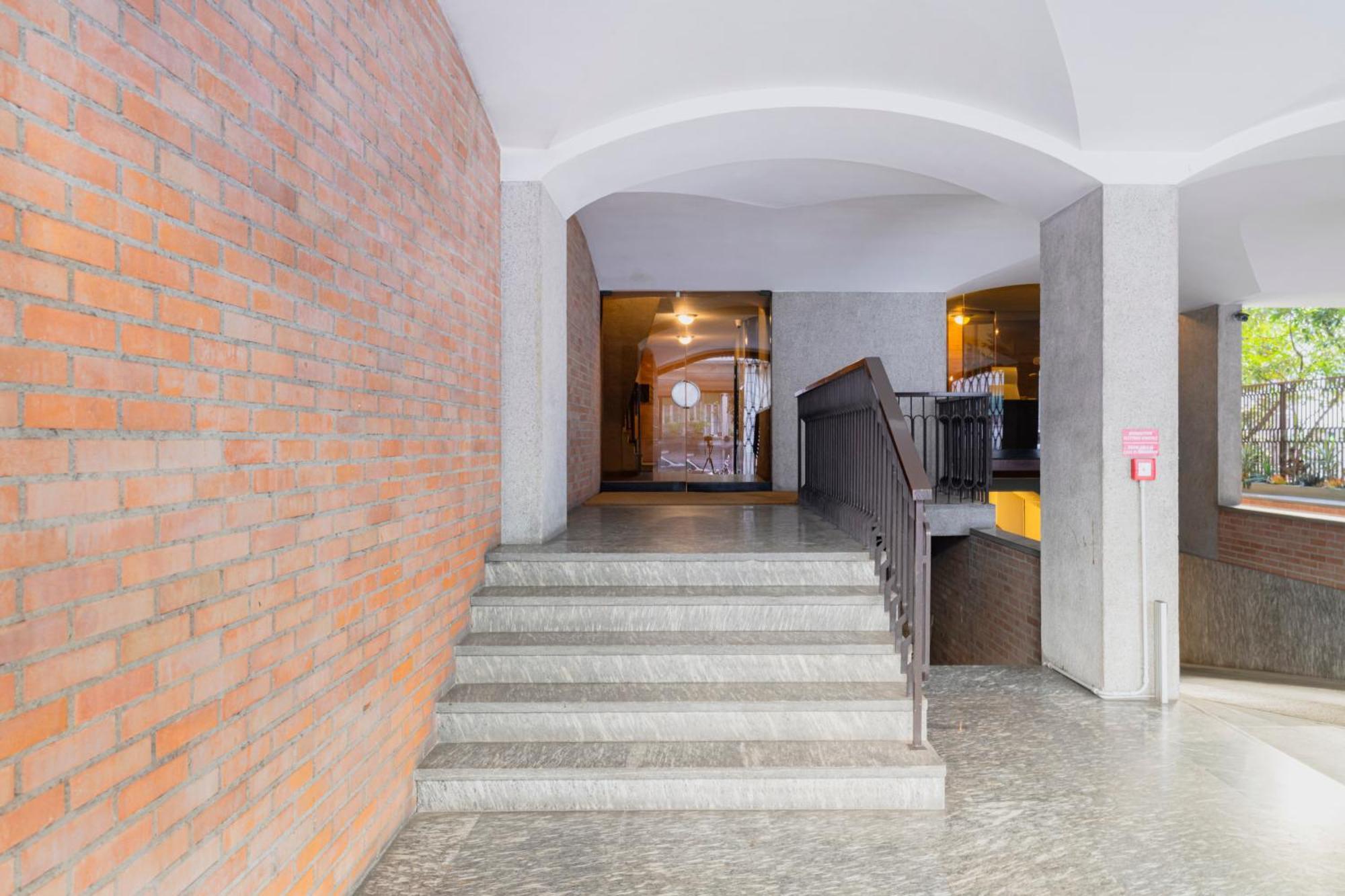 Relstay - Borgonuovo Milan Exterior photo